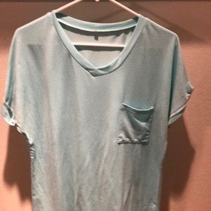 Women’s v neck tee